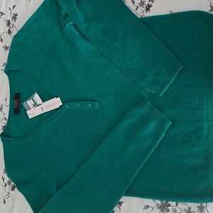 NWT, 100% cashmere Emerald Green, Sweater M